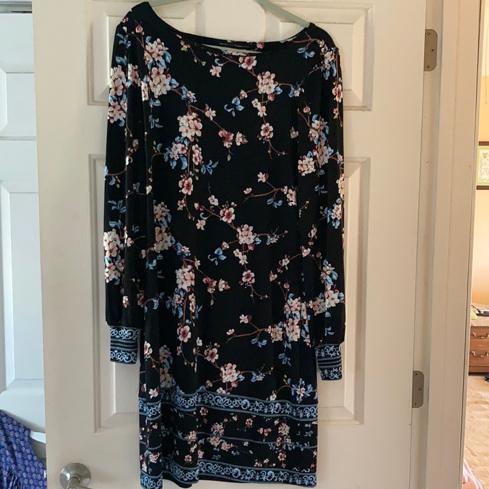 White House black market dress size large